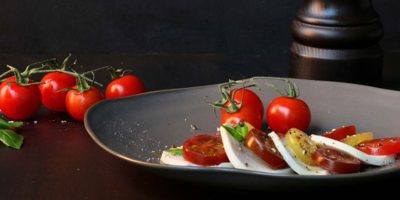 laegernstuebli_rezepte_veganermozzarella_mitpfeffer_seitenansicht laegernstuebli_rezepte_veganermozzarella_mitpfeffer_seitenansicht